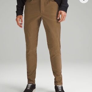 Lululemon ABC CLASSIC-Fit 5 Pocket Pant 35x32 khaki